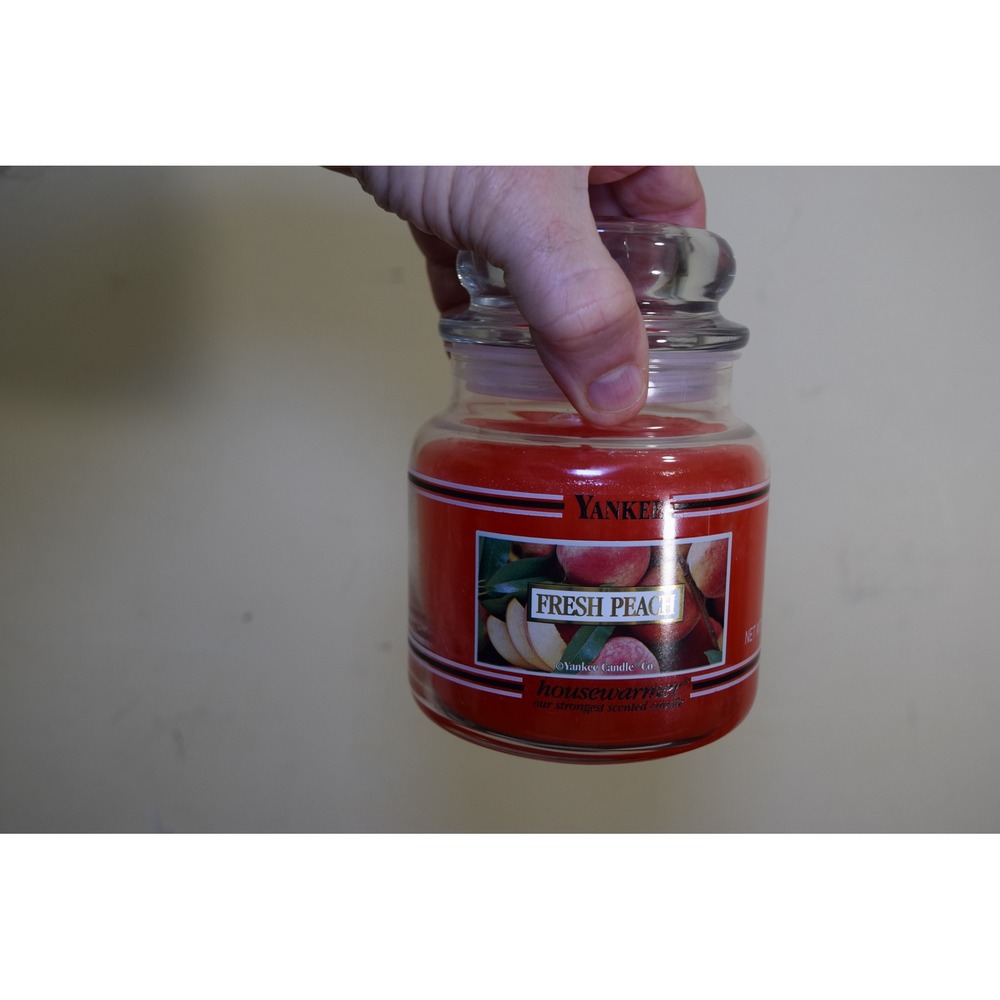 Yankee Candle Fresh Peach Housewarmer Scented Jar Candle 14.5oz Single Wick